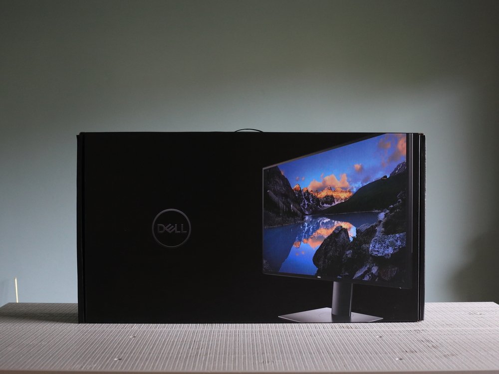 MacBookPro13インチに合う外部モニター、Dellの27インチ4Kモニター