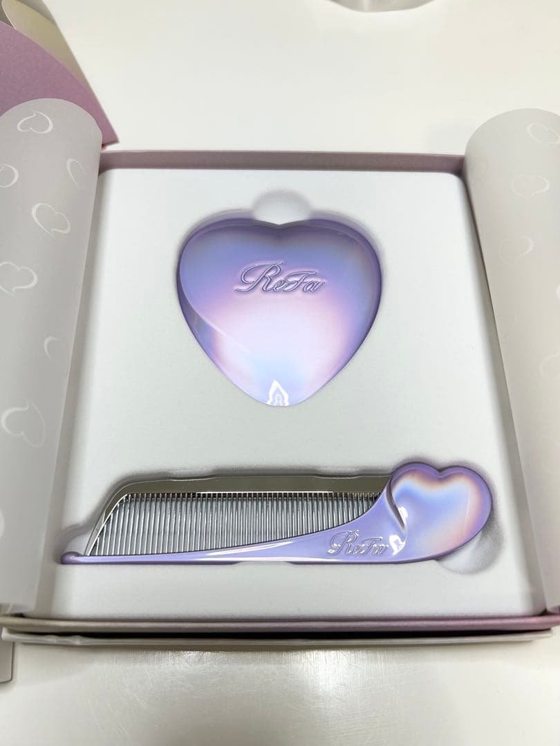 新品✨ReFa VIP 2点セットシルキーパープル クリスマスポストカード付き Putinki プティンキ クリスマスポストカード ( Kaisu Sandberg / ネコ