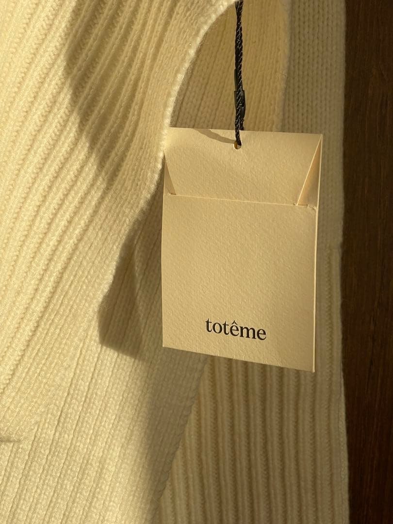 TOTEME カシミヤ混 タートルニット オーバーサイズ 新品 タグ付 - メルカリ