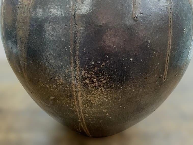 小振りで釉薬の美しい唐津焼の壷 水瓶 古民藝 古民具 甕