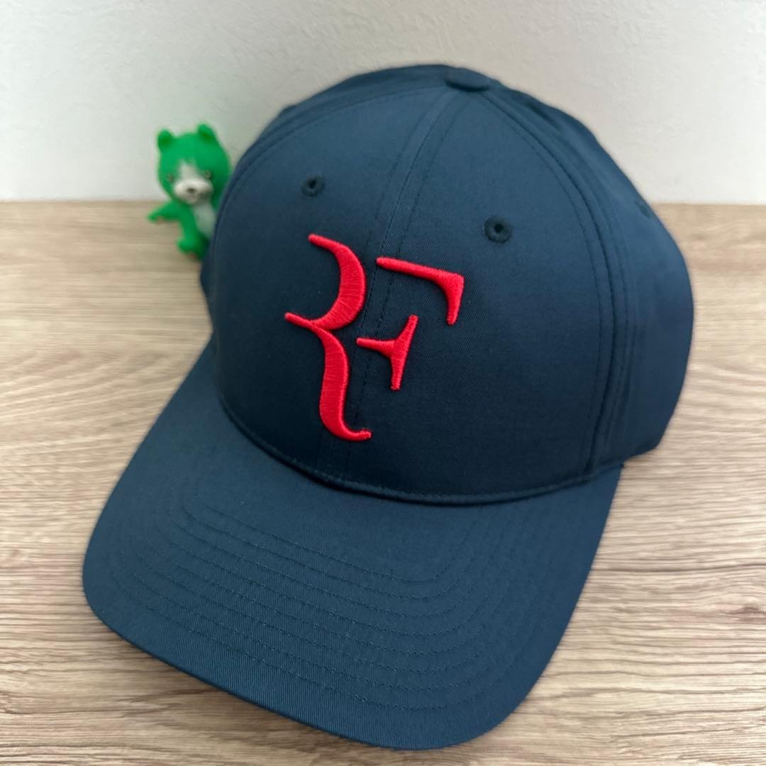 UNIQLO　ユニクロ　RF　ロジャー・フェデラーモデルキャップ いよいよユニクロからロジャー・フェデラー選手の”RF”キャップが登場12